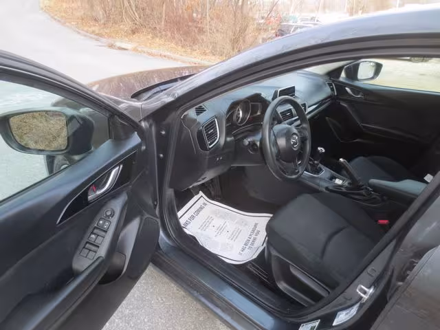 2014 Mazda MAZDA3 - 3MZBM1U78EM110421 - Image #6